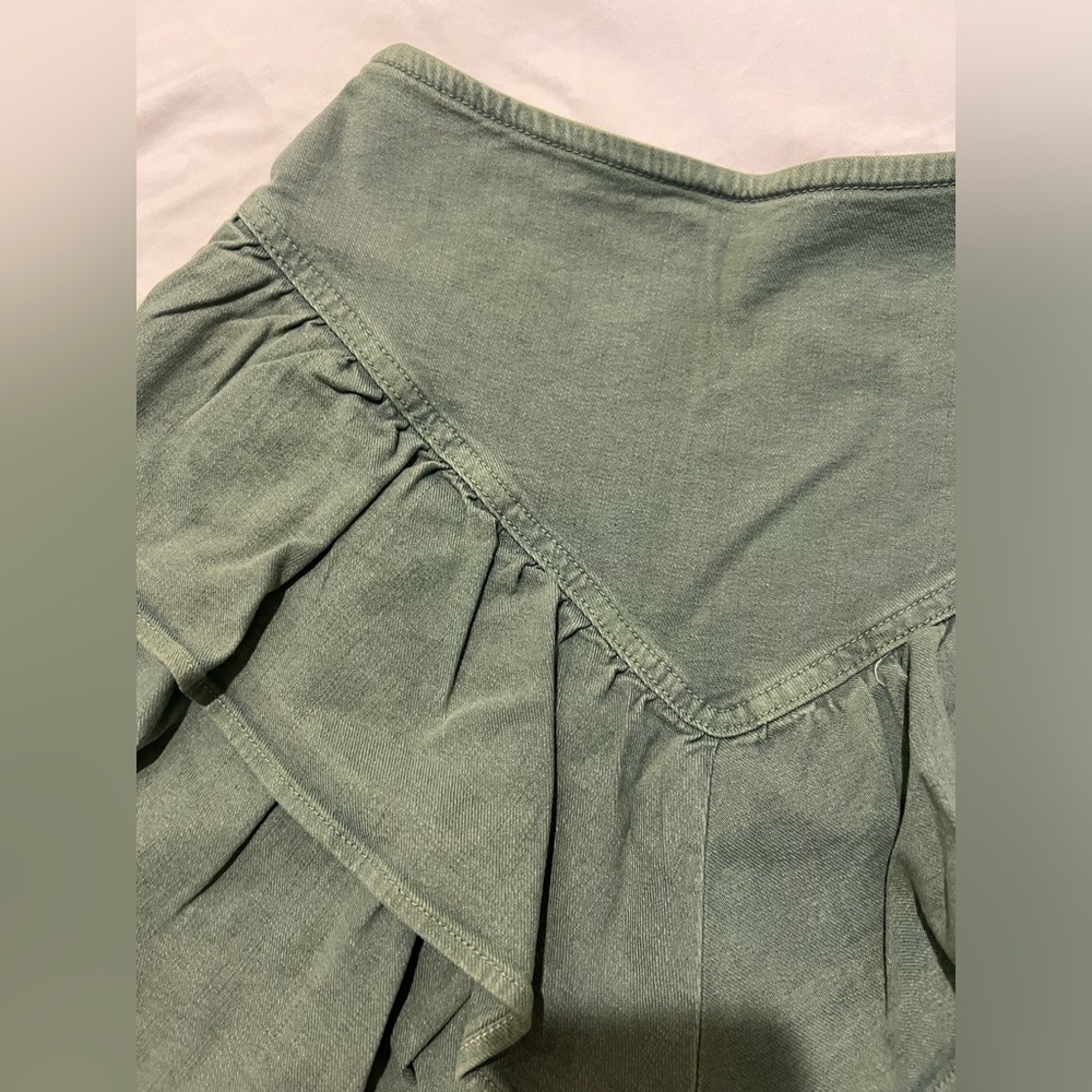 Mother green skirt